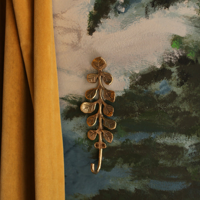 Bea Botanical Hook