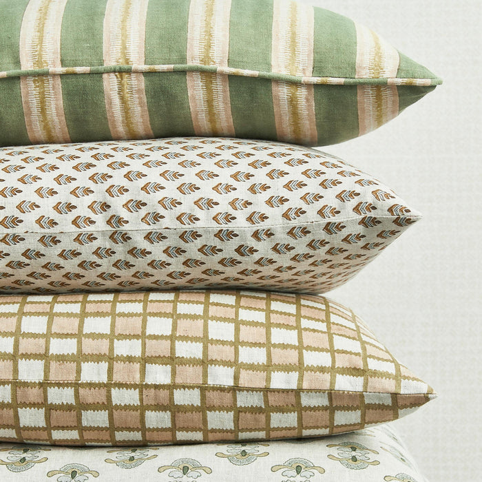 Buzios Shell Lumbar Pillow - Collyer's Mansion