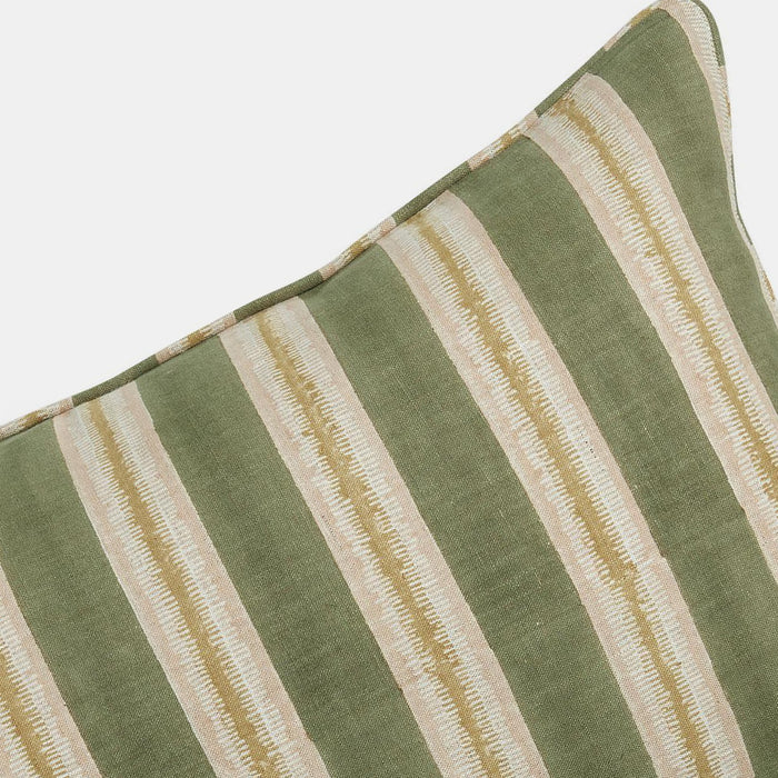 Buzios Shell Lumbar Pillow - Collyer's Mansion