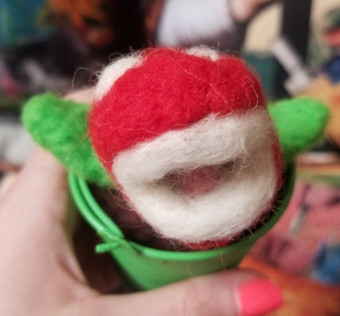 Felted Plumber Plants by @draculadco