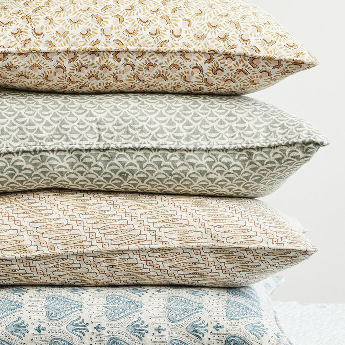 Ordu Petal Lumbar Pillow