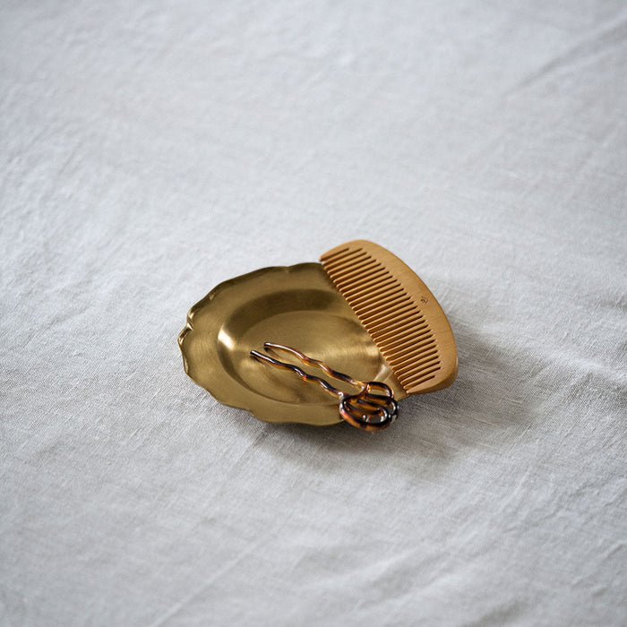 Scalloped Round Brass Tray - Collyer's Mansion
