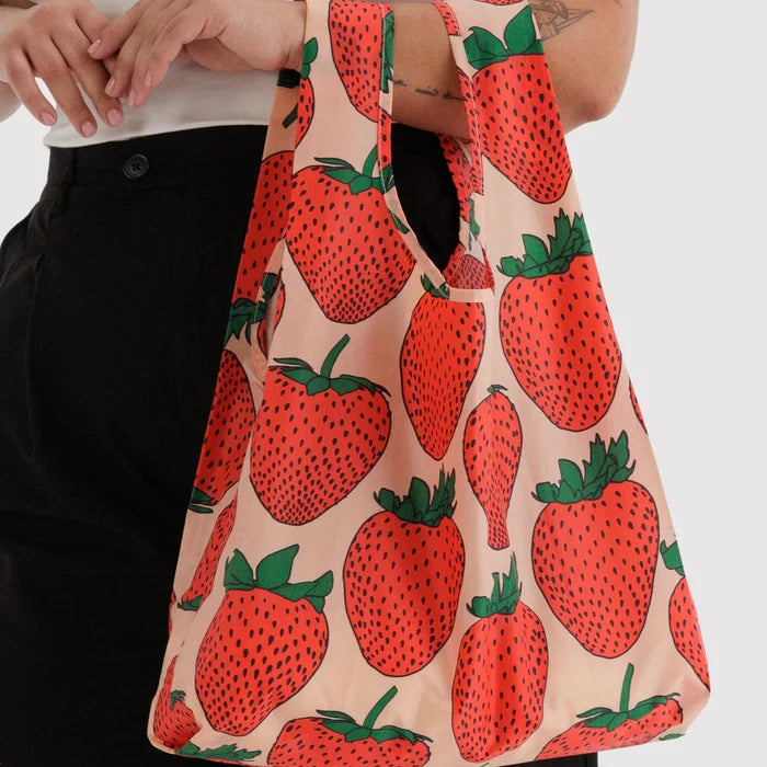 Standard Baggu in Strawberry