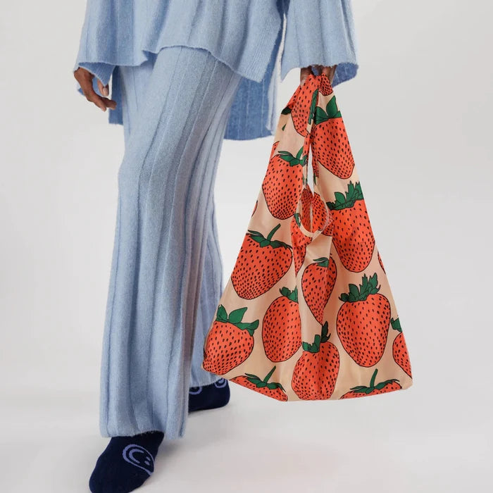 Standard Baggu in Strawberry