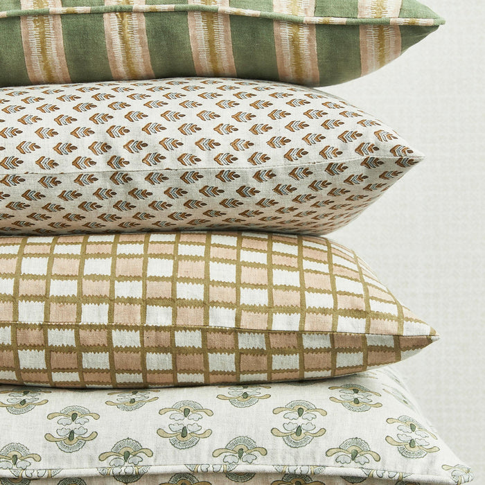Tindari Shell Square Pillow